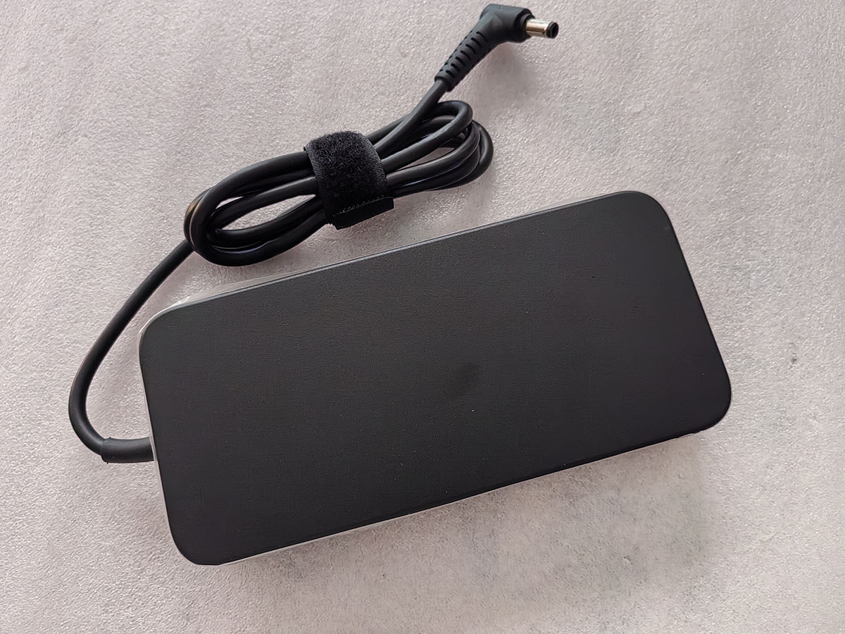 OEM Slim Delta 20V 11.5A 230W  - Pc Gaming Uk 리뷰 및 가격